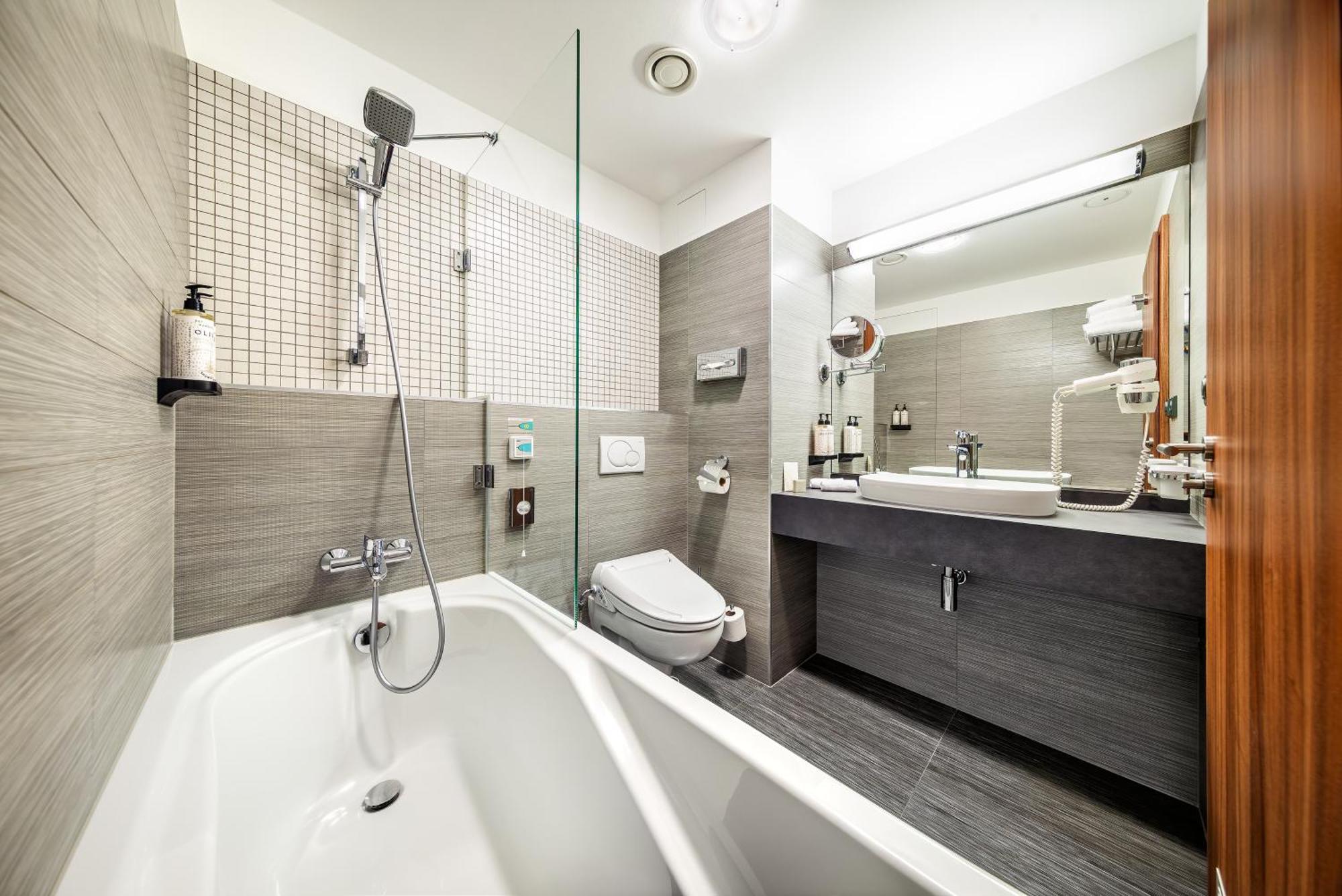 Wellness Hotel Diamant Глубока-над-Влтавою Екстер'єр фото