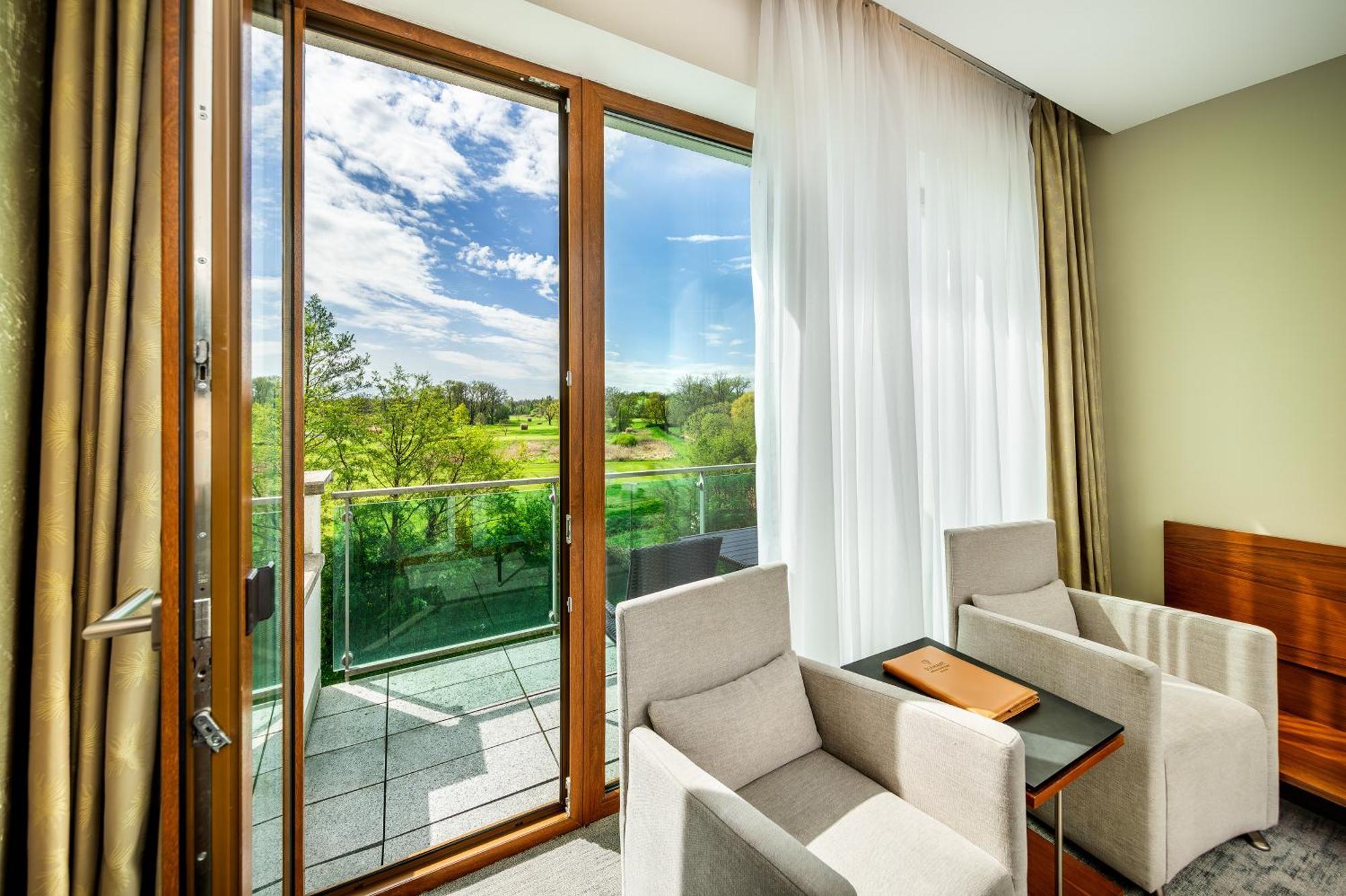 Wellness Hotel Diamant Глубока-над-Влтавою Екстер'єр фото