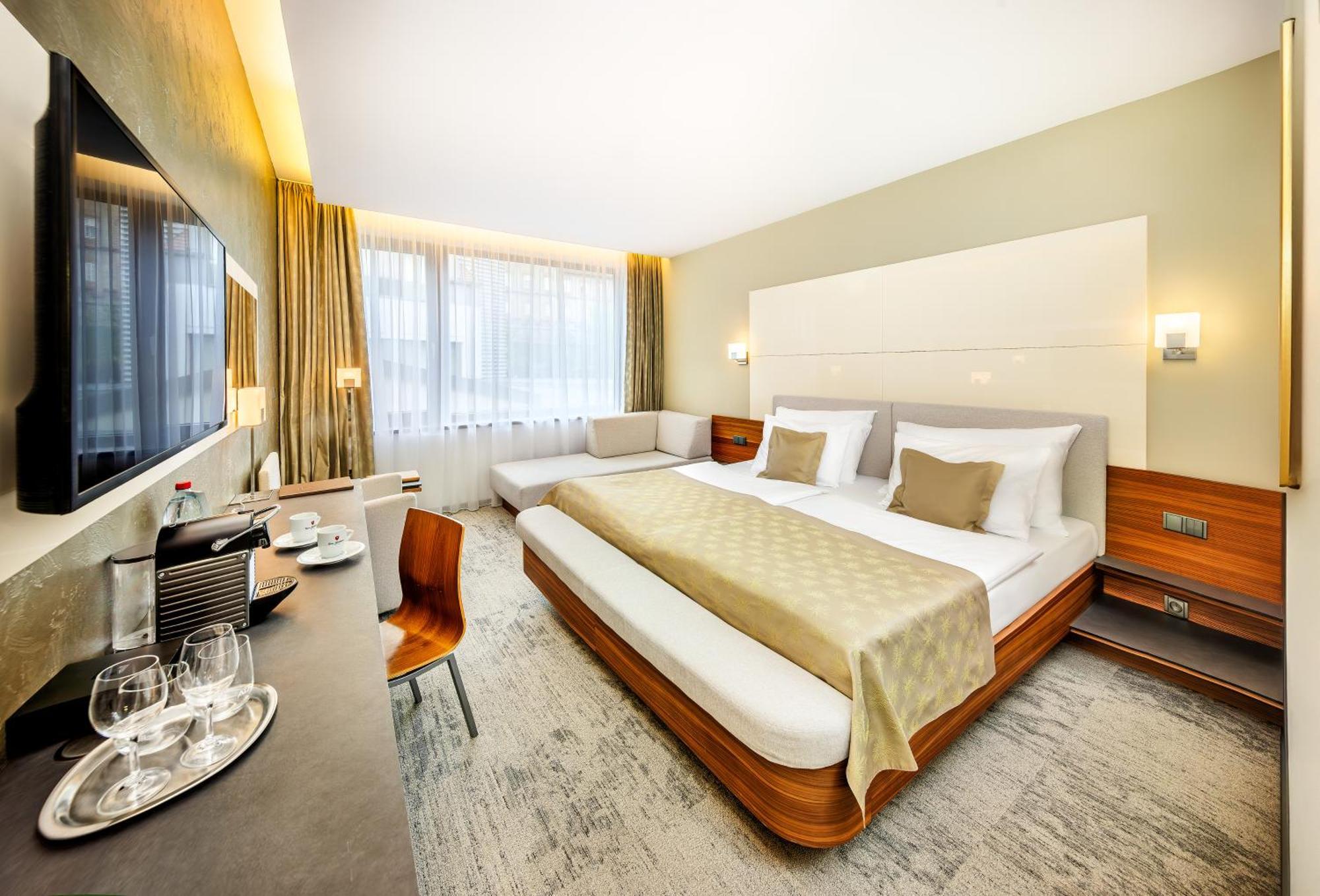 Wellness Hotel Diamant Глубока-над-Влтавою Екстер'єр фото
