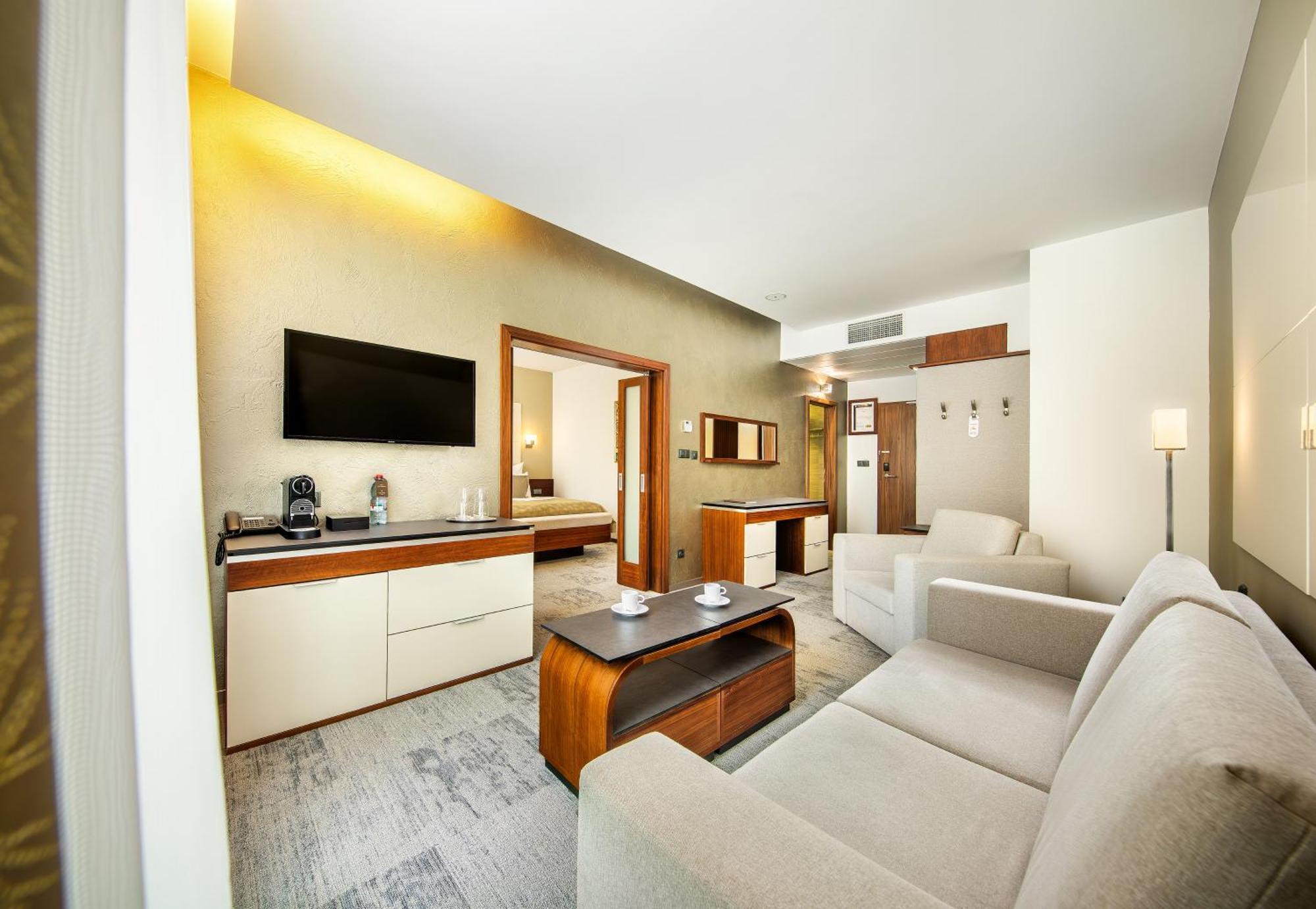 Wellness Hotel Diamant Глубока-над-Влтавою Екстер'єр фото