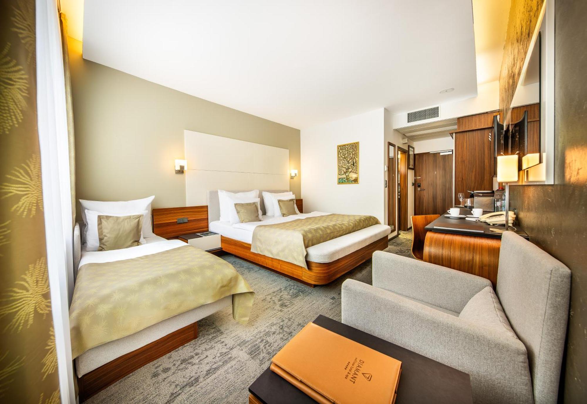 Wellness Hotel Diamant Глубока-над-Влтавою Екстер'єр фото