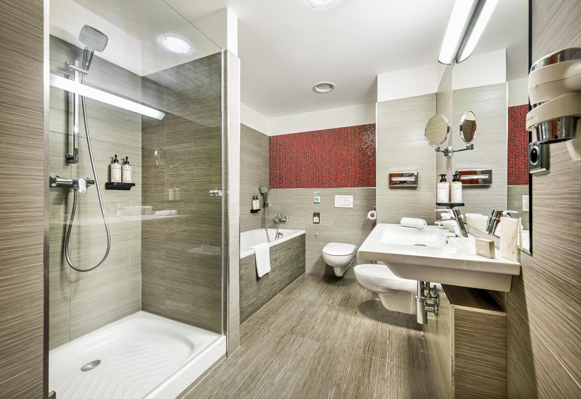 Wellness Hotel Diamant Глубока-над-Влтавою Екстер'єр фото