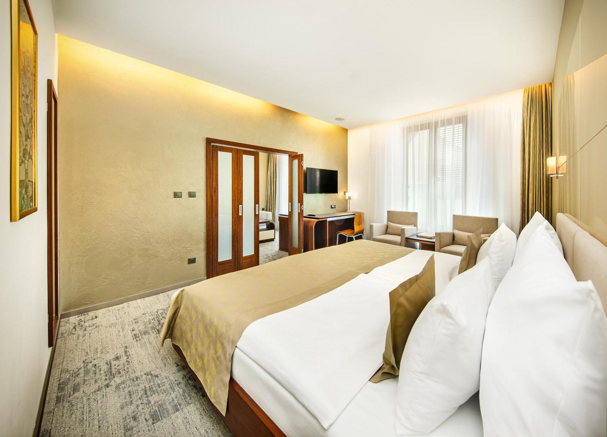 Wellness Hotel Diamant Глубока-над-Влтавою Екстер'єр фото