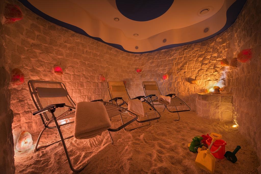 Wellness Hotel Diamant Глубока-над-Влтавою Екстер'єр фото